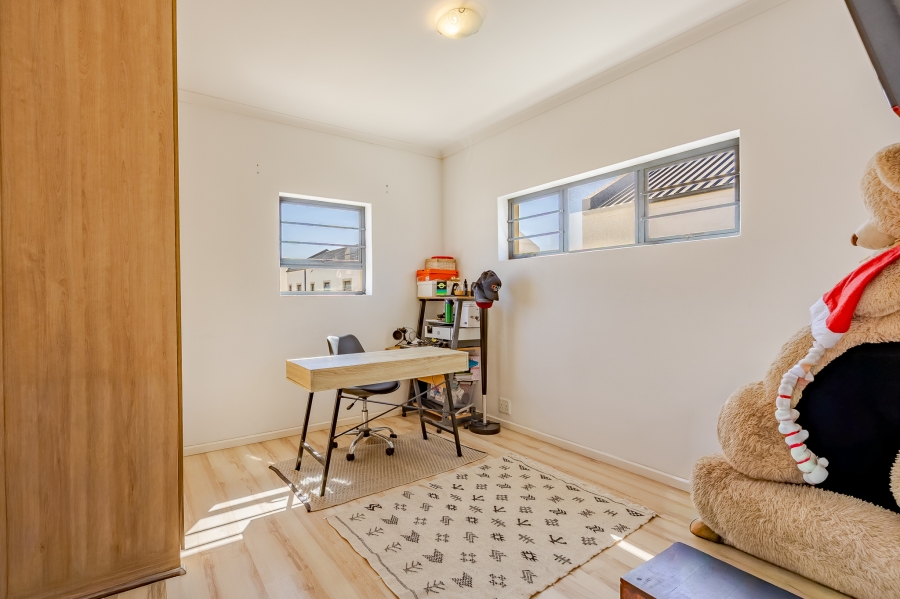 2 Bedroom Property for Sale in Burgundy Estate Western Cape